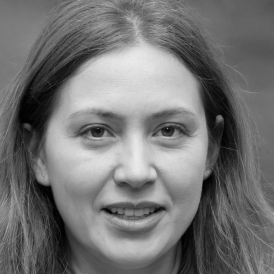 Vesna Quirós, Directora de Estrategia en Aualox